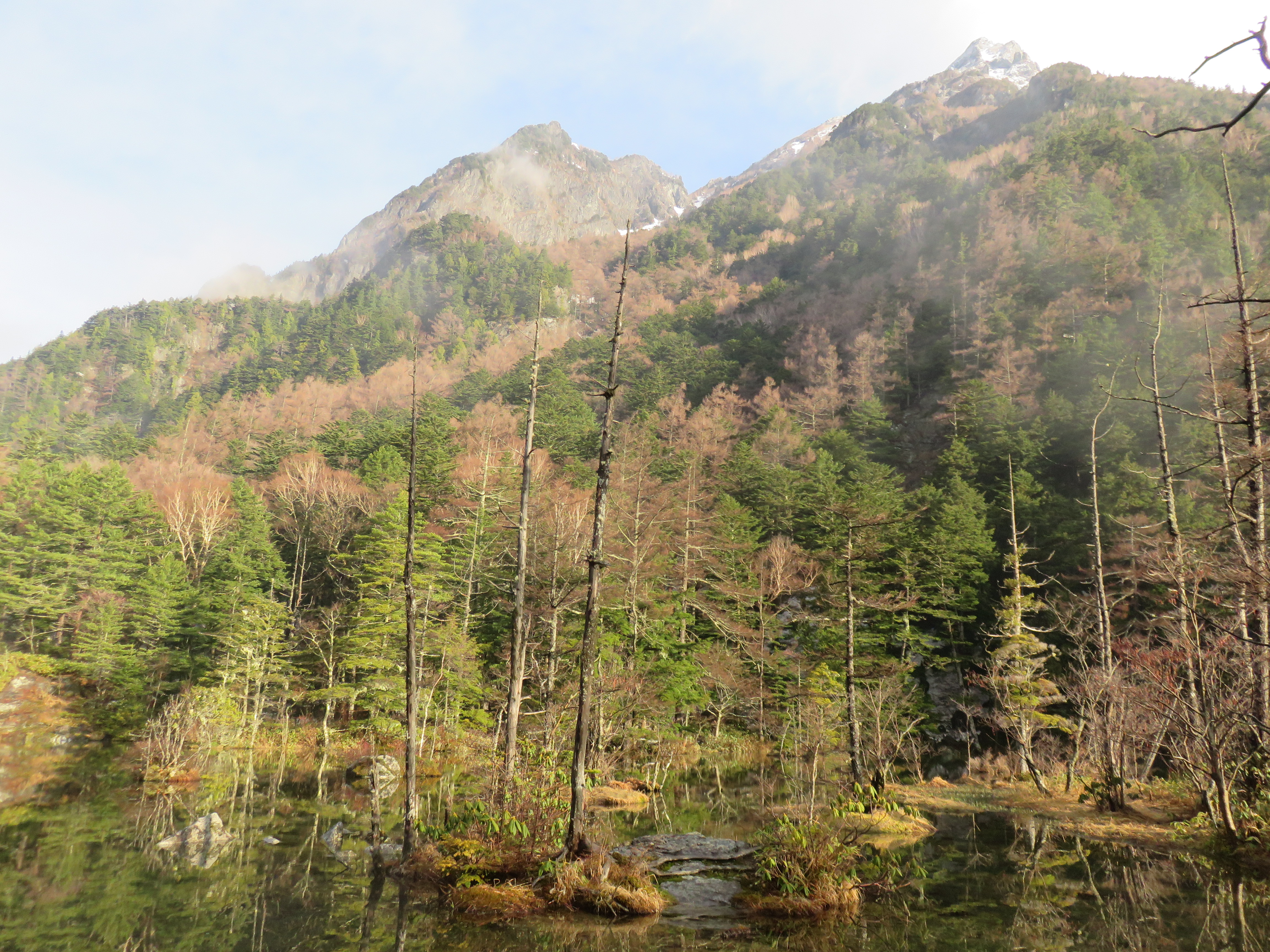 明神池　明神岳　上高地　4月